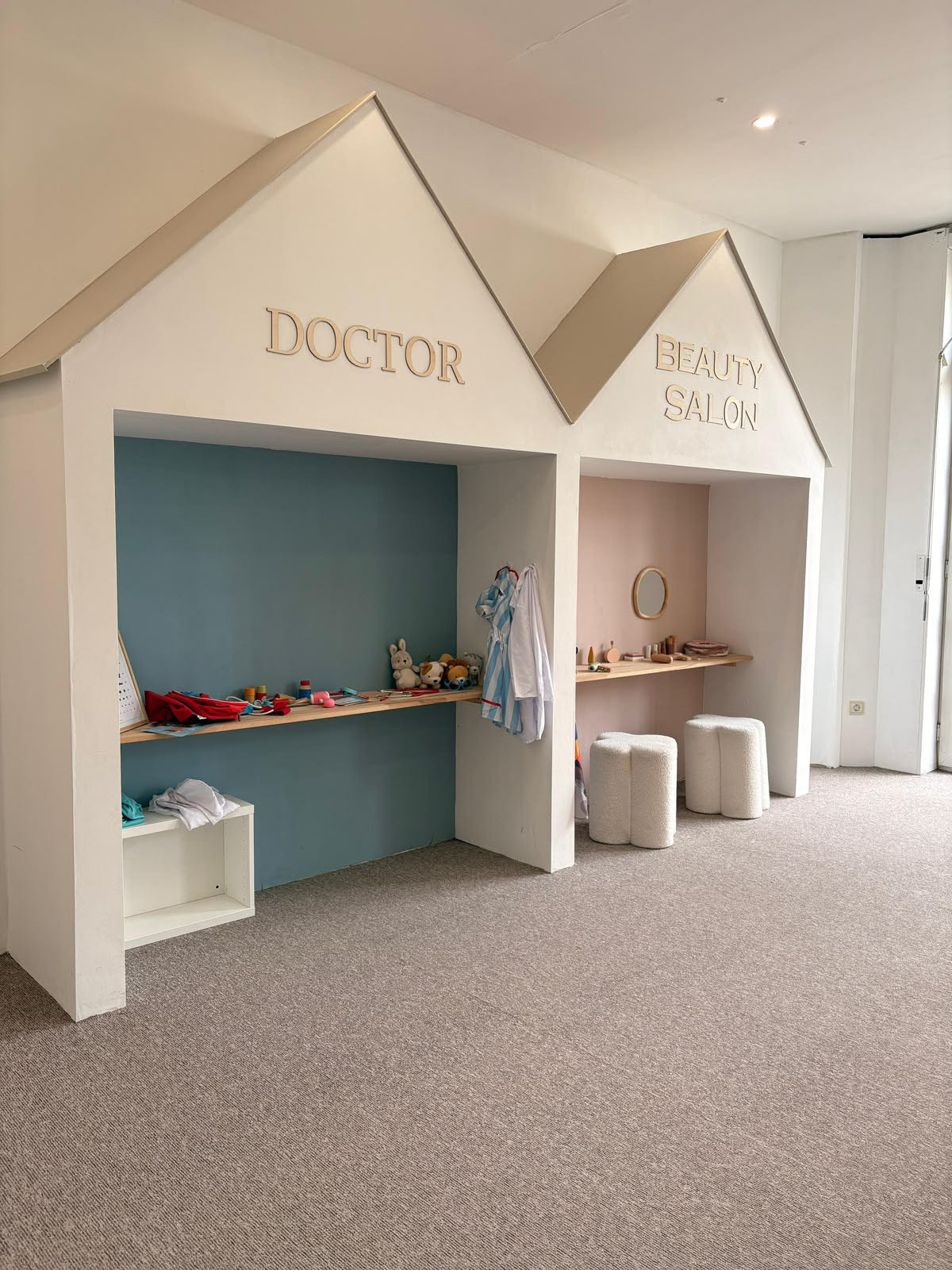 Rollenspielhäuschen Doctor und Beauty Salon im Little Moon